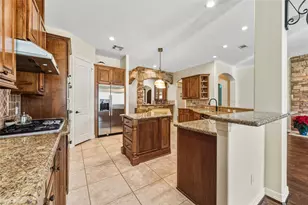 137 Silverwood Ranch Dr, Shenandoah, TX 77384 - Photo 12