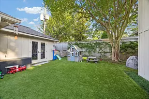 6151 Briar Rose Dr, Houston, TX 77057 - Photo 12