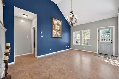 915 Highland Woods Dr, Highlands, TX 77562 - Photo 14