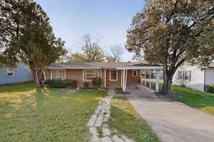 11936 Hoblitzelle Dr, Dallas, TX 75243 - Photo 2