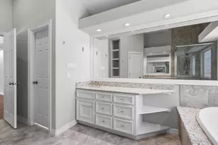 66 Blooming Grove Ln, Houston, TX 77077 - Photo 20