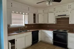 73 Cottonwood Rd, Trinity, TX 75862 - Photo 4