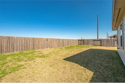 14915 Spring Forest Lane, Baytown, TX 77523 - Photo 32
