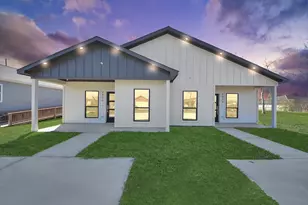 9826 Nedwald St, Houston, TX 77029 - Photo 2