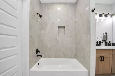 9826 Nedwald Street, Houston, TX 77029 - Photo 16