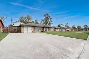 10340 Rebel Rd, Houston, TX 77016 - Photo 6