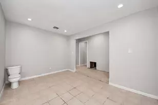 10340 Rebel Rd, Houston, TX 77016 - Photo 34