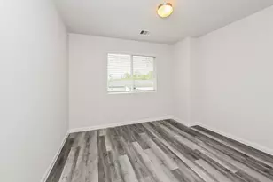 10939 Myrtle Oak St, Houston, TX 77016 - Photo 14