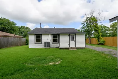 6811 Mike Street, Hitchcock, TX 77563 - Photo 14
