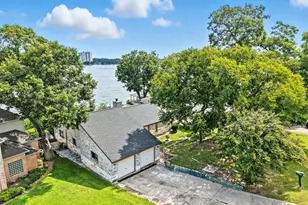 1046 Lake View Dr, Montgomery, TX 77356 - Photo 4