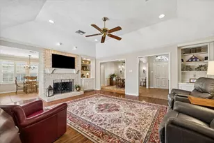 3007 W Steepbank Cir, Sugar Land, TX 77479 - Photo 12