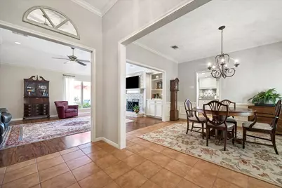 3007 W Steepbank Circle, Sugar Land, TX 77479 - Photo 6