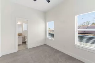7809 Dyer St, Houston, TX 77088 - Photo 16