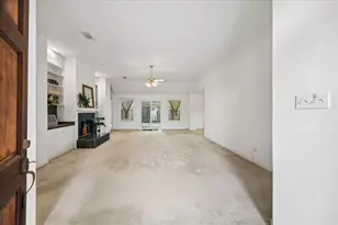 2726 N Larkspur Cir, Pearland, TX 77584 - Photo 4
