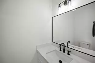 870 W Little York Rd, Houston, TX 77091 - Photo 12