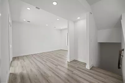 870 W Little York Road #D, Houston, TX 77091 - Photo 10