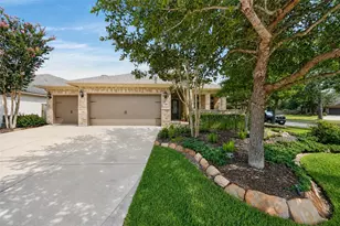 217 Southern Iris Ct, Montgomery, TX 77316 - Photo 2