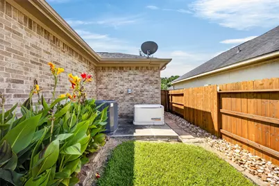 217 Southern Iris Court, Montgomery, TX 77316 - Photo 6