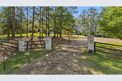 225 McGregor Drive, Brookeland, TX 75931 - Photo 8