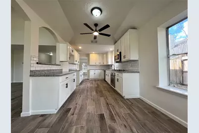 8726 Bridge Park Drive, Houston, TX 77064 - Photo 16