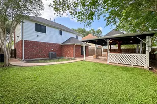 2023 Ruffian Ln, Stafford, TX 77477 - Photo 20