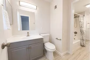 11710 Southlake Dr, Houston, TX 77077 - Photo 20