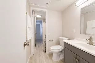 11710 Southlake Dr, Houston, TX 77077 - Photo 16