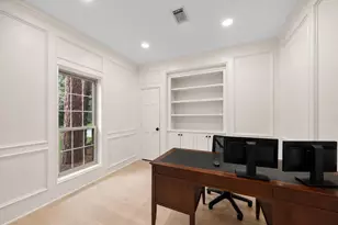 602 Anchorage Ln, Houston, TX 77079 - Photo 10