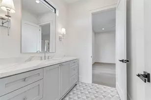 6911 Hartland Ave, Houston, TX 77055 - Photo 40