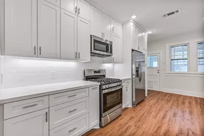 3921 Avenue P 1/2, Galveston, TX 77550 - Photo 12