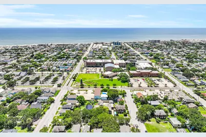 3921 Avenue P 1/2, Galveston, TX 77550 - Photo 36