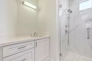 3921 Ave P 1/2, Galveston, TX 77550 - Photo 20