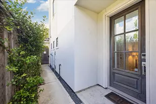 1915 Spring St, Houston, TX 77007 - Photo 2