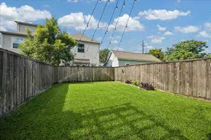 1915 Spring St, Houston, TX 77007 - Photo 26