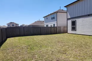 25812 Hedgerow Dr, Magnolia, TX 77355 - Photo 14
