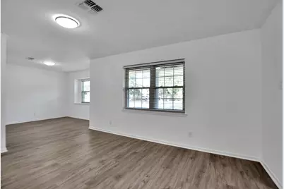 10513 Moorberry Lane, Houston, TX 77043 - Photo 6