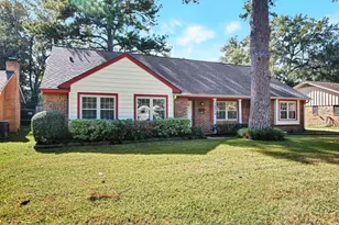 10513 Moorberry Ln, Houston, TX 77043 - Photo 2