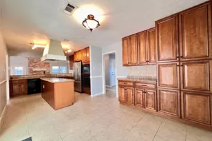 11407 Briar Rose Dr, Houston, TX 77077 - Photo 10