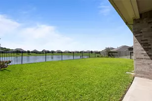 15322 Lake Front Dr, Mont Belvieu, TX 77523 - Photo 34