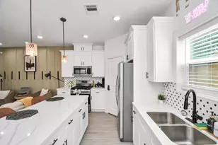 8406 Parnell St, Houston, TX 77051 - Photo 18