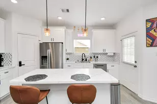 8406 Parnell St, Houston, TX 77051 - Photo 30