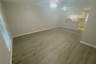 10122 Shadow Wood Dr, Houston, TX 77043 - Photo 6