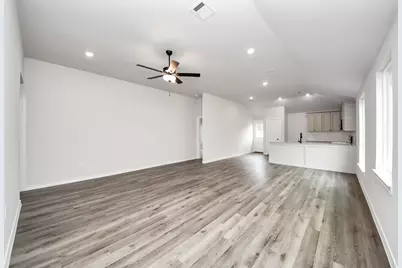 18720 Loom Drive, Conroe, TX 77306 - Photo 6
