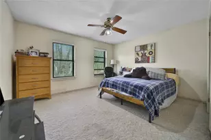 810 Noble Springs Rd, Houston, TX 77062 - Photo 22