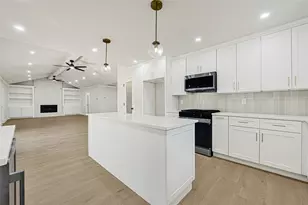 1602 Baker Dr, Tomball, TX 77375 - Photo 6