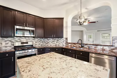 5802 Sawyer Bend Lane, Spring, TX 77379 - Photo 10