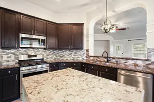5802 Sawyer Bend Ln, Spring, TX 77379 - Photo 10