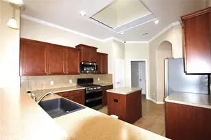 3205 Granite Gate Ln, Dickinson, TX 77539 - Photo 6
