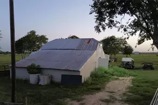 379 Co Rd 456, El Campo, TX 77437 - Photo 4