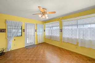 308 Hospital Dr, Buffalo, TX 75831 - Photo 18